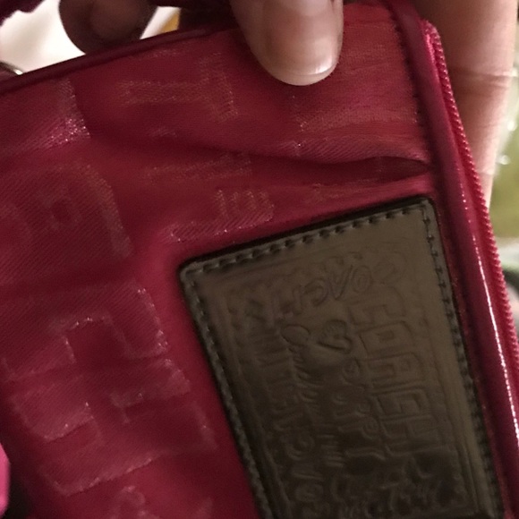 Large coach tote with matching wristlet - Picture 5 of 7